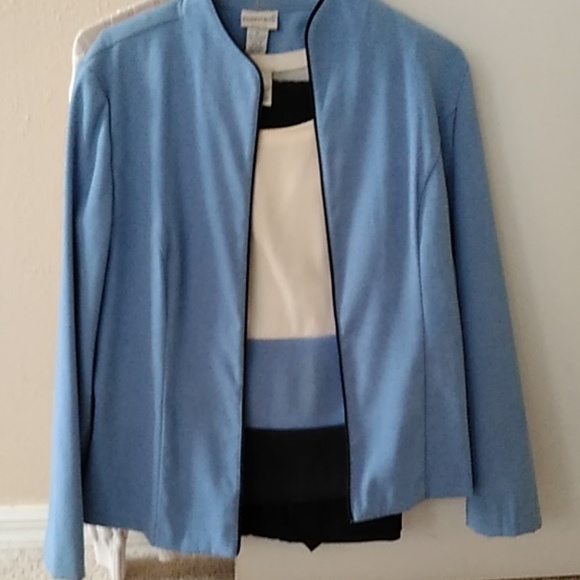 3 Piece Suit - Picture 2 of 8